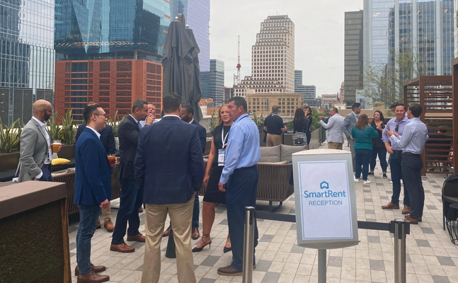 SmartRent hosts a cocktail reception during InterFace Student Housing Conference.